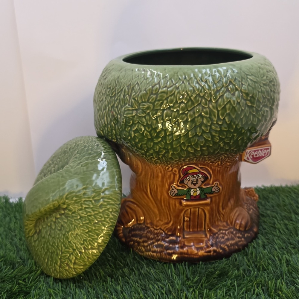 Vintage Keebler Elf Tree House Cookie Jar Ceramic Canister 10" 1980s